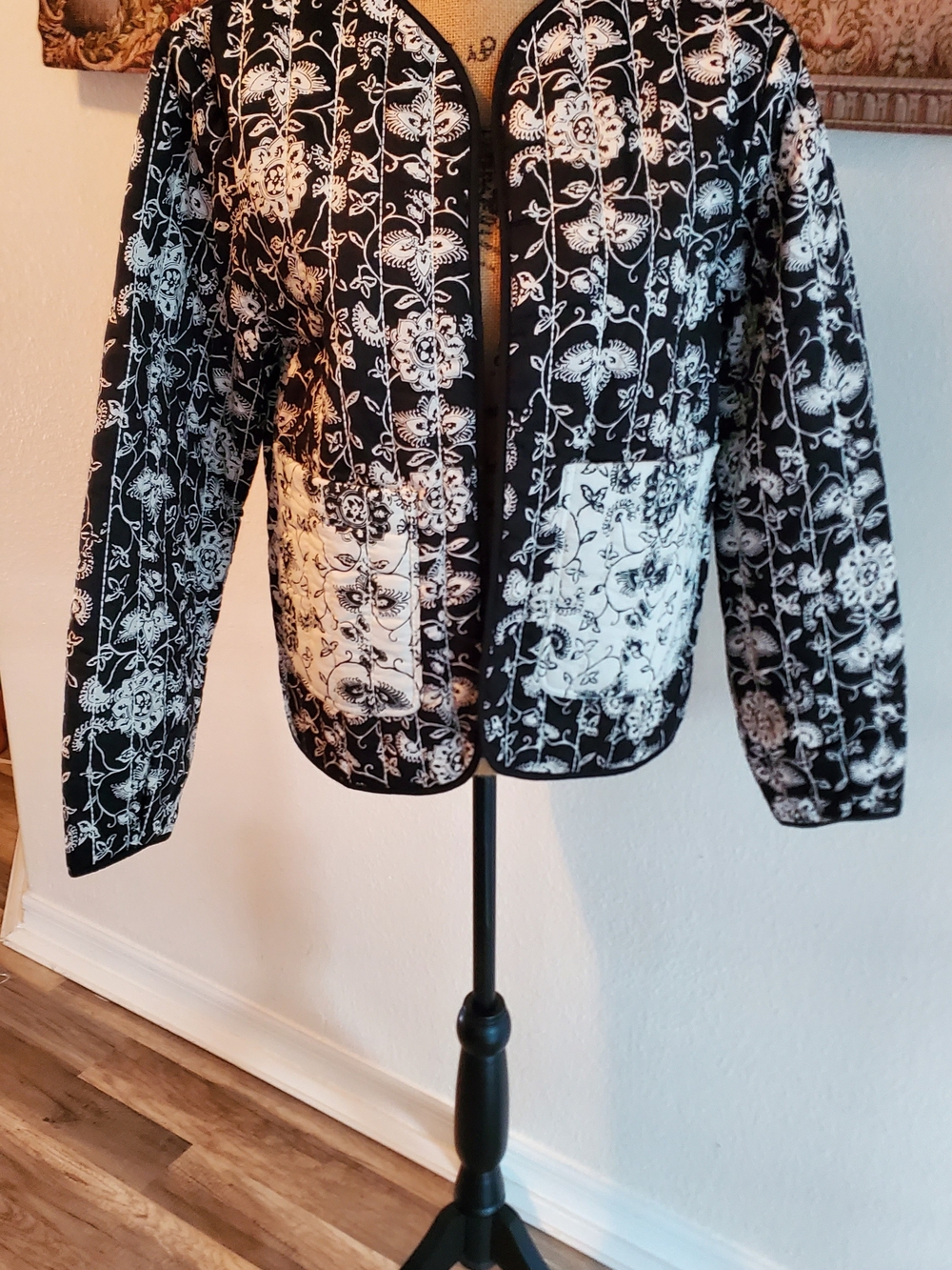 Black and White Floral Quilted Blazer Jacket - Women's